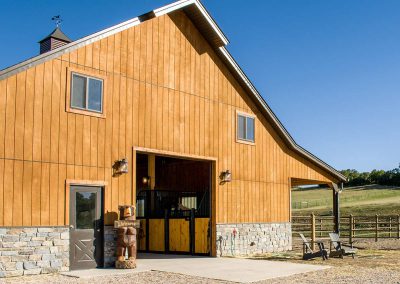 Colorado Horse Barn Makinen Barn
