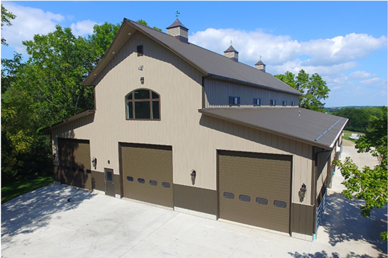 Monitor Roof Barns: Pros, Cons & Design Guide for Colorado (2026)